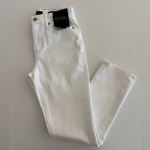 NWT Banana Republic Women's High Rise Slim White Jeans
